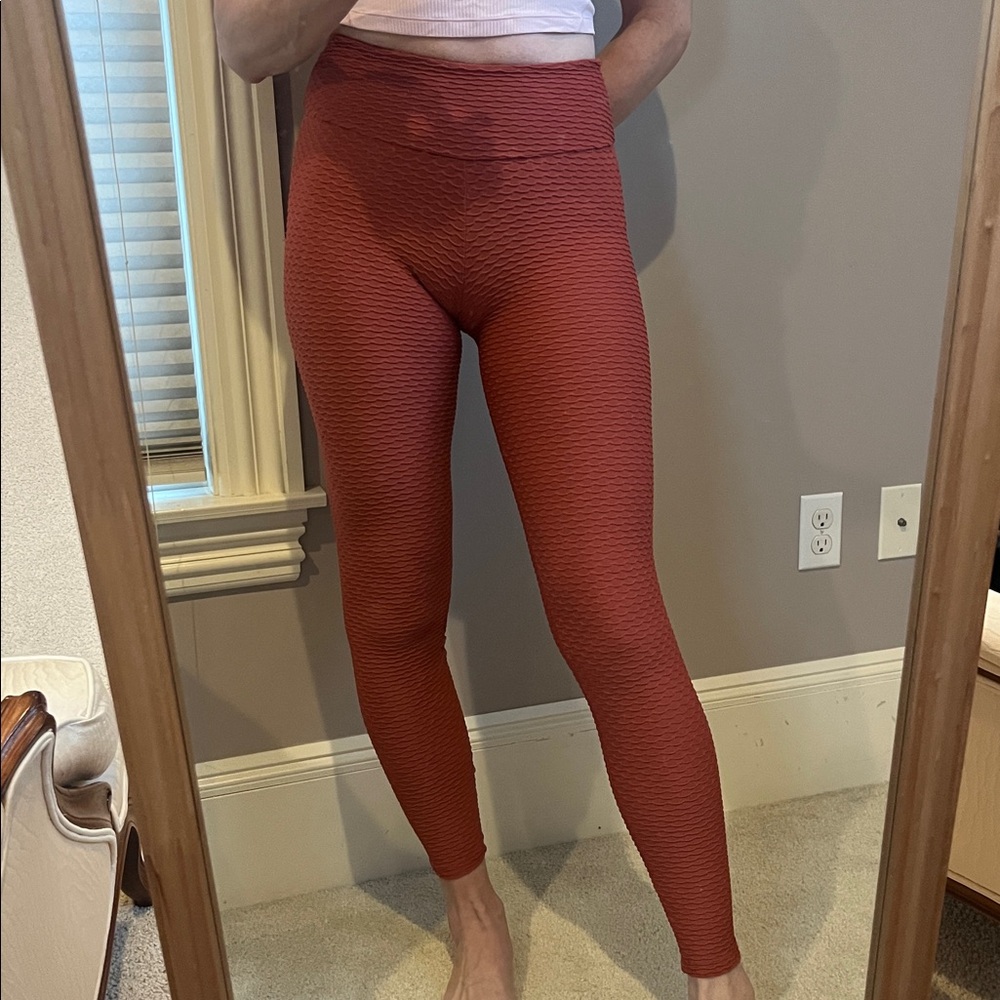 Booty by Brabants Coral Pink-Rust Croco Skin Leggings